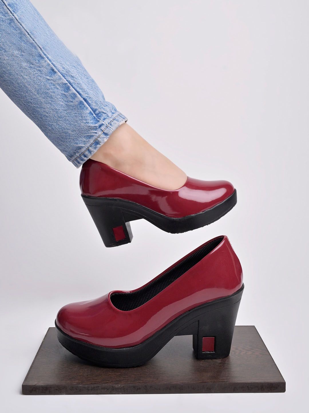 Shoetopia Textured Block Heel Pumps