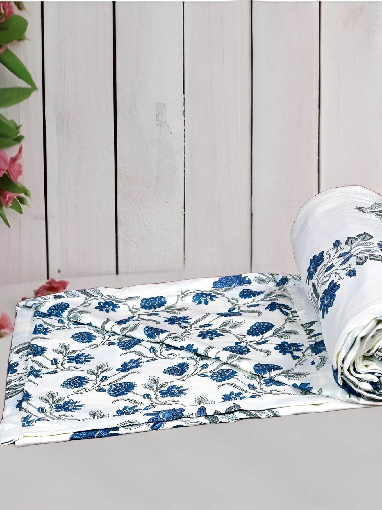 RF RELAXFEEL Blue & White Floral Cotton Heavy Winter 150 GSM Single Bed Dohar