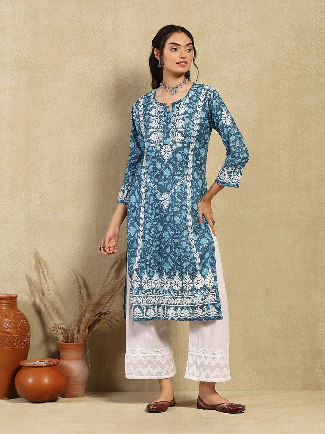 House of Chikankari Women Dark Blue Mulmul Chikankari Embroidered Kurta