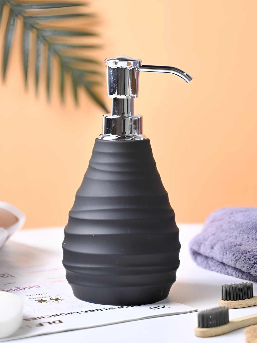MARKET99 Black Textured Soap Dispenser 310ml