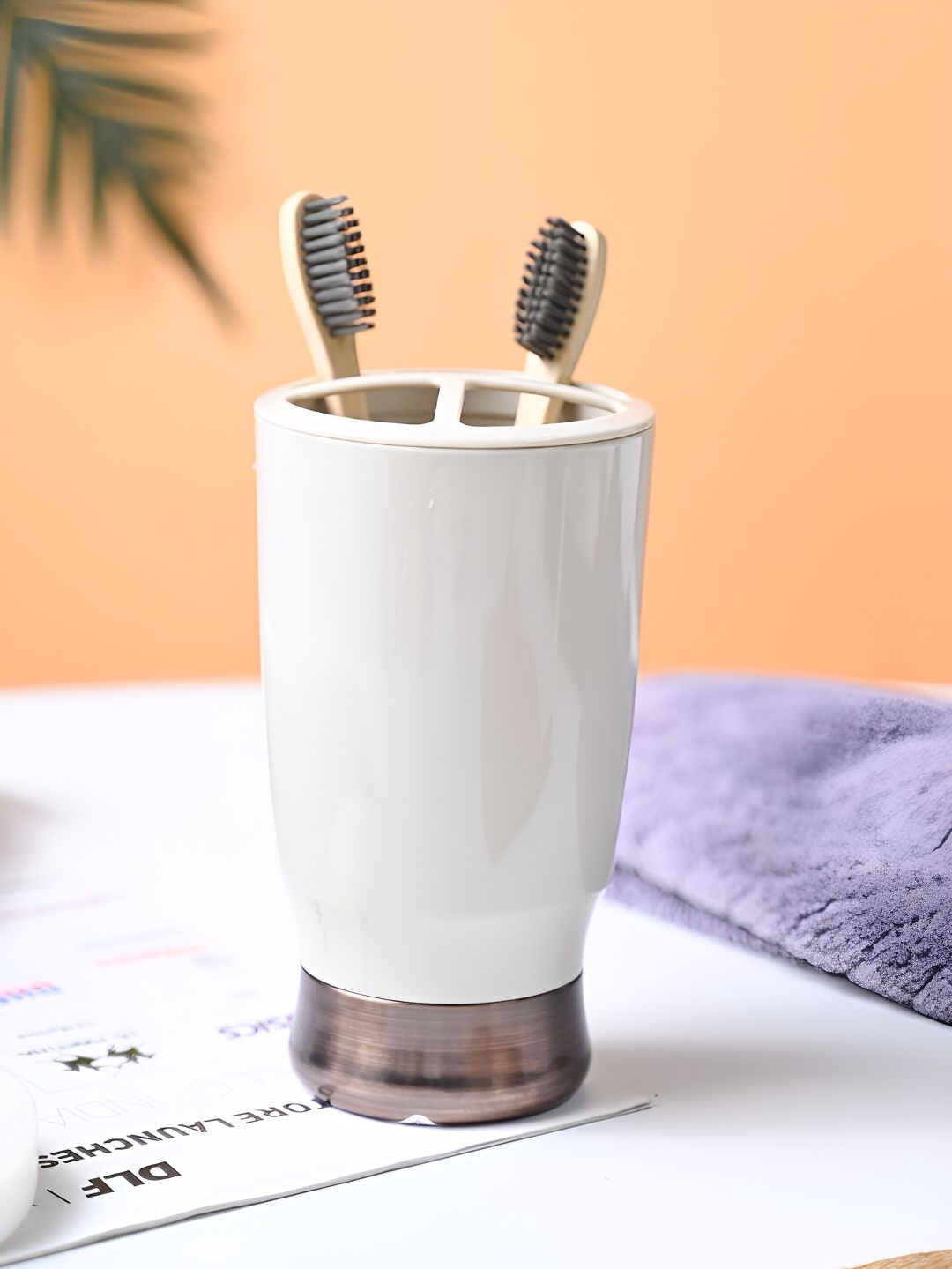 MARKET99 Off White Glossy Tooth Brush Holder