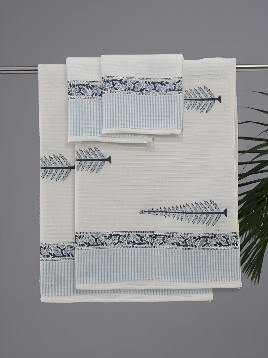 Peepul Tree White & Blue 4 Pieces Printed Cotton 300 GSM Towel Set