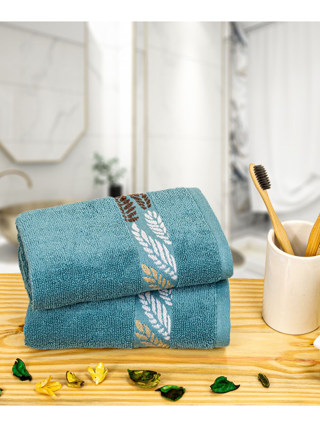 RANGOLI Teal & White 2 Pieces 470 GSM Printed Pure Cotton Hand Towels