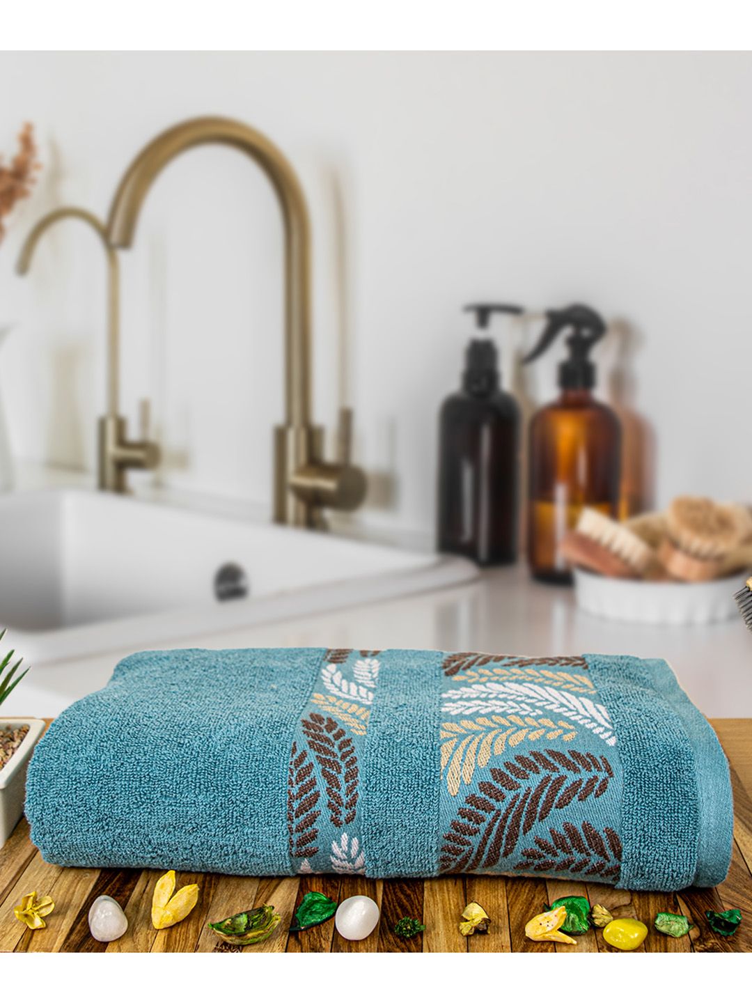 RANGOLI Teal Blue & White Terry Cotton 460 GSM Bath Towel
