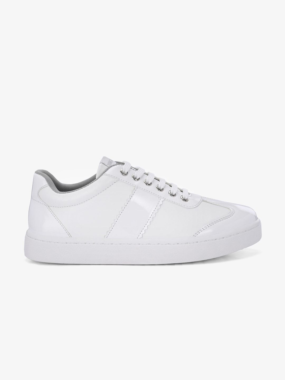 SPYKAR Women Round Toe Lace Up Sneakers