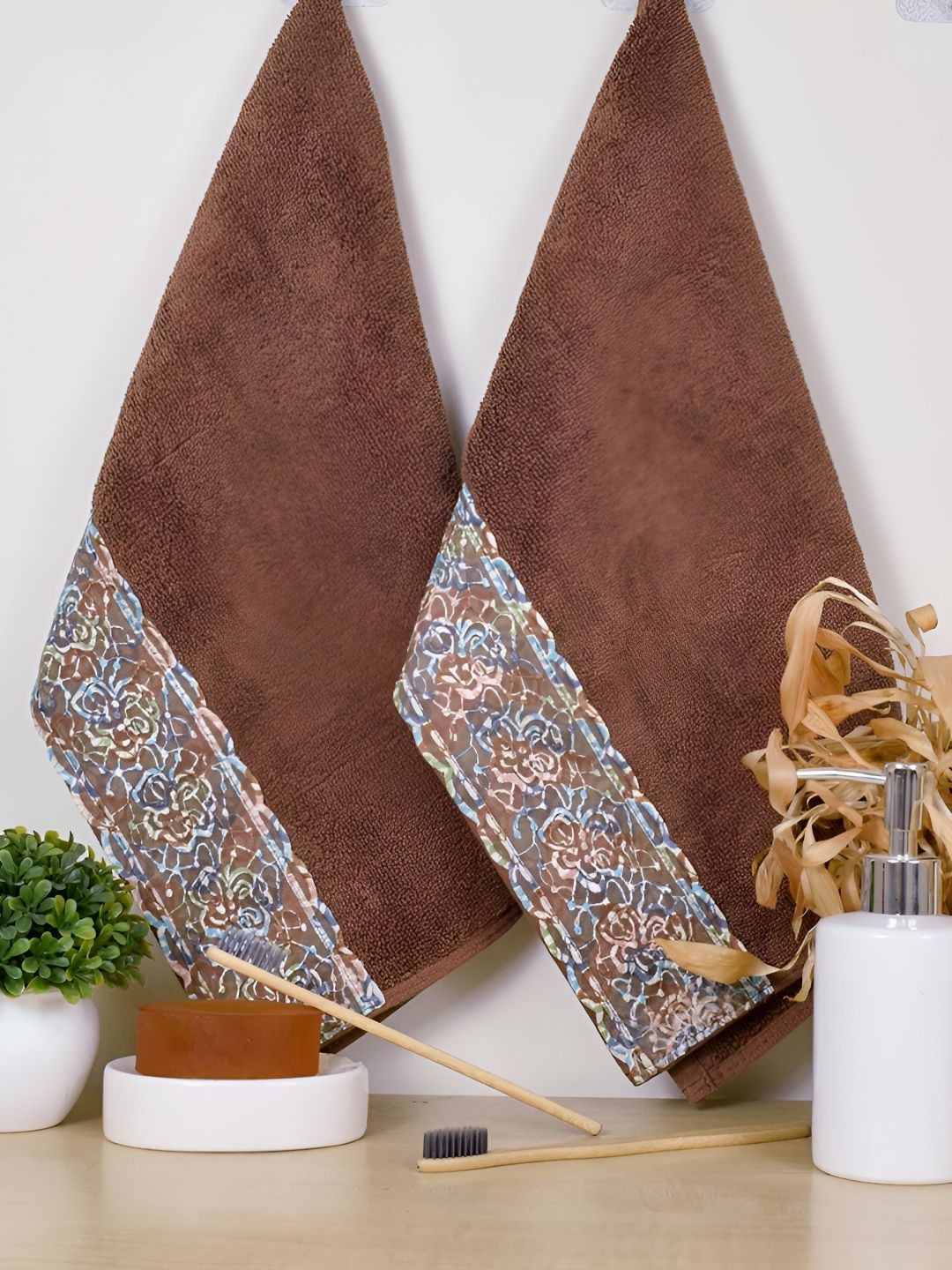 RANGOLI 2-Pcs Brown 550 GSM Double Ply Pure Cotton Hand Towels