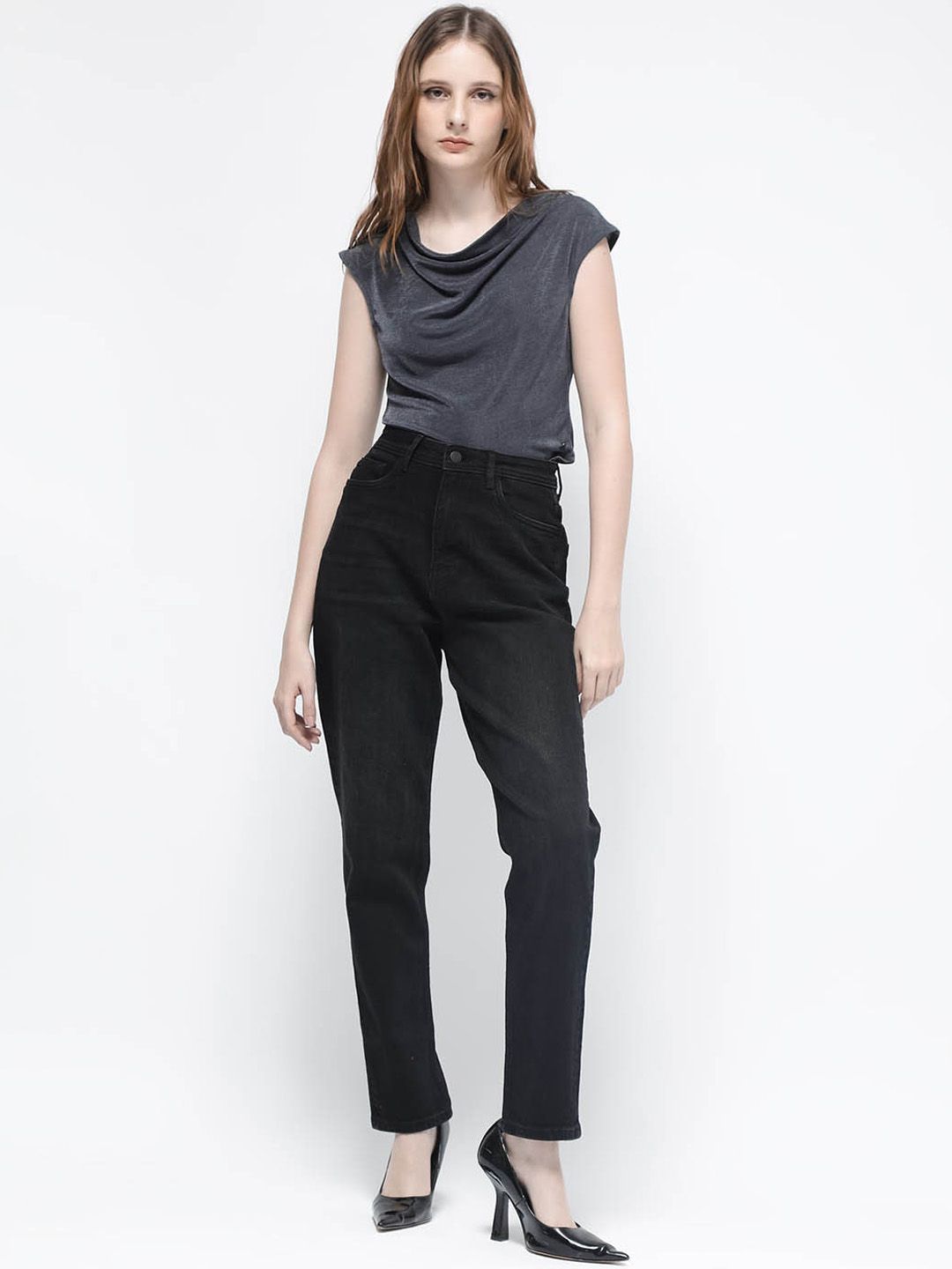 Black Plain Mom Fit Fit Mid Rise Jeans