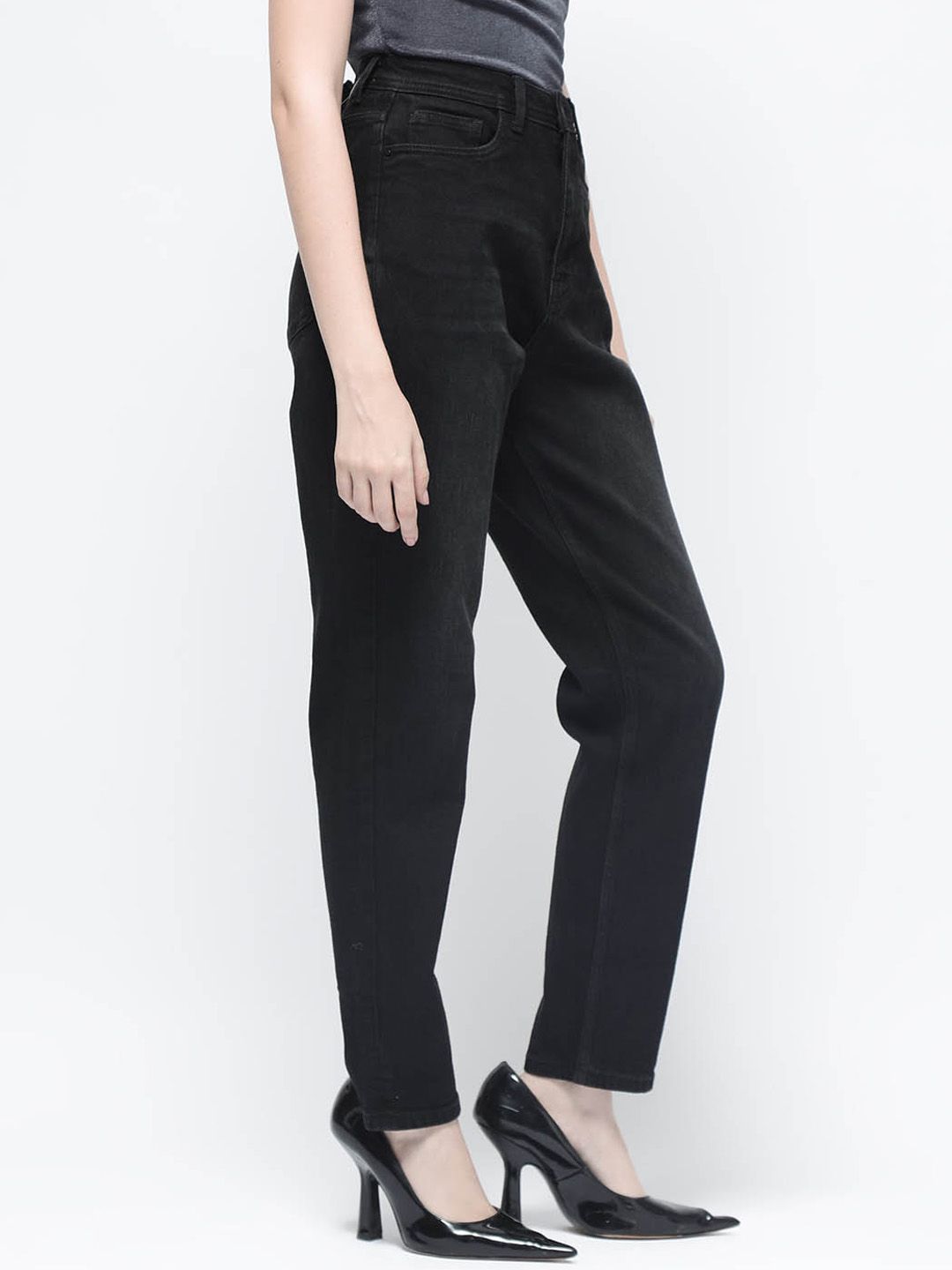 Black Plain Mom Fit Fit Mid Rise Jeans