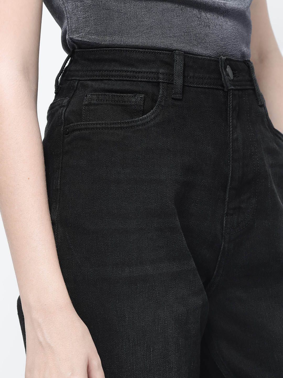 Black Plain Mom Fit Fit Mid Rise Jeans