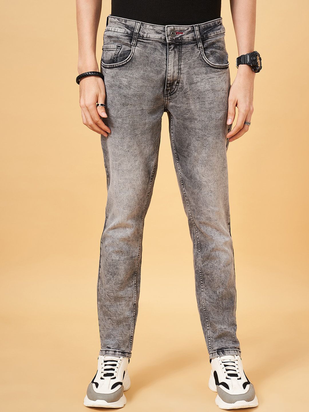 SF JEANS by Pantaloons Men Slim Fit Clean Look Heavy Fade Jeans