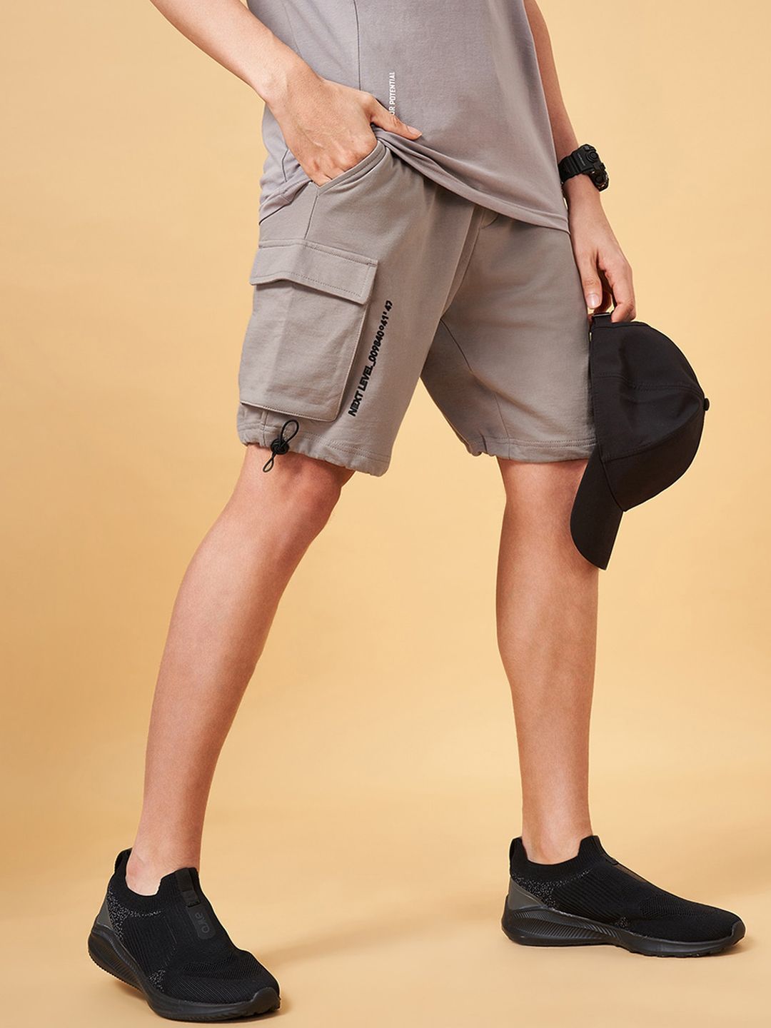 Ajile by Pantaloons Men Mid-Rise Cargo Shorts