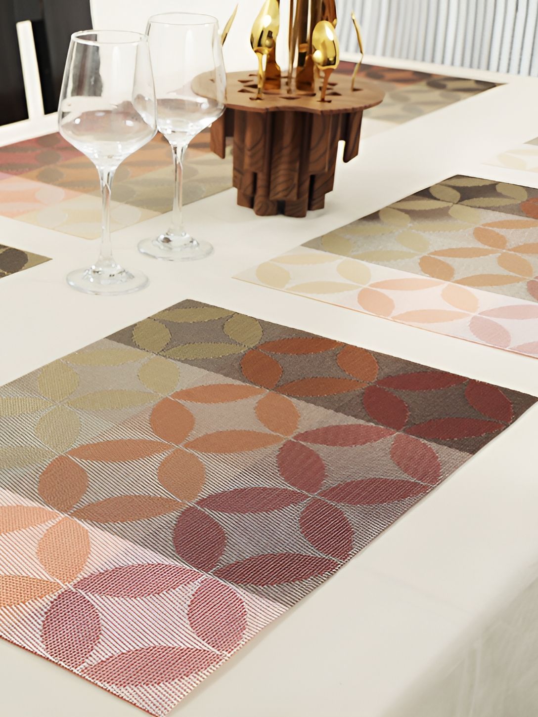 Yellow Weaves 4-Pcs Red & Beige Printed Heat Resistant Table Placemats