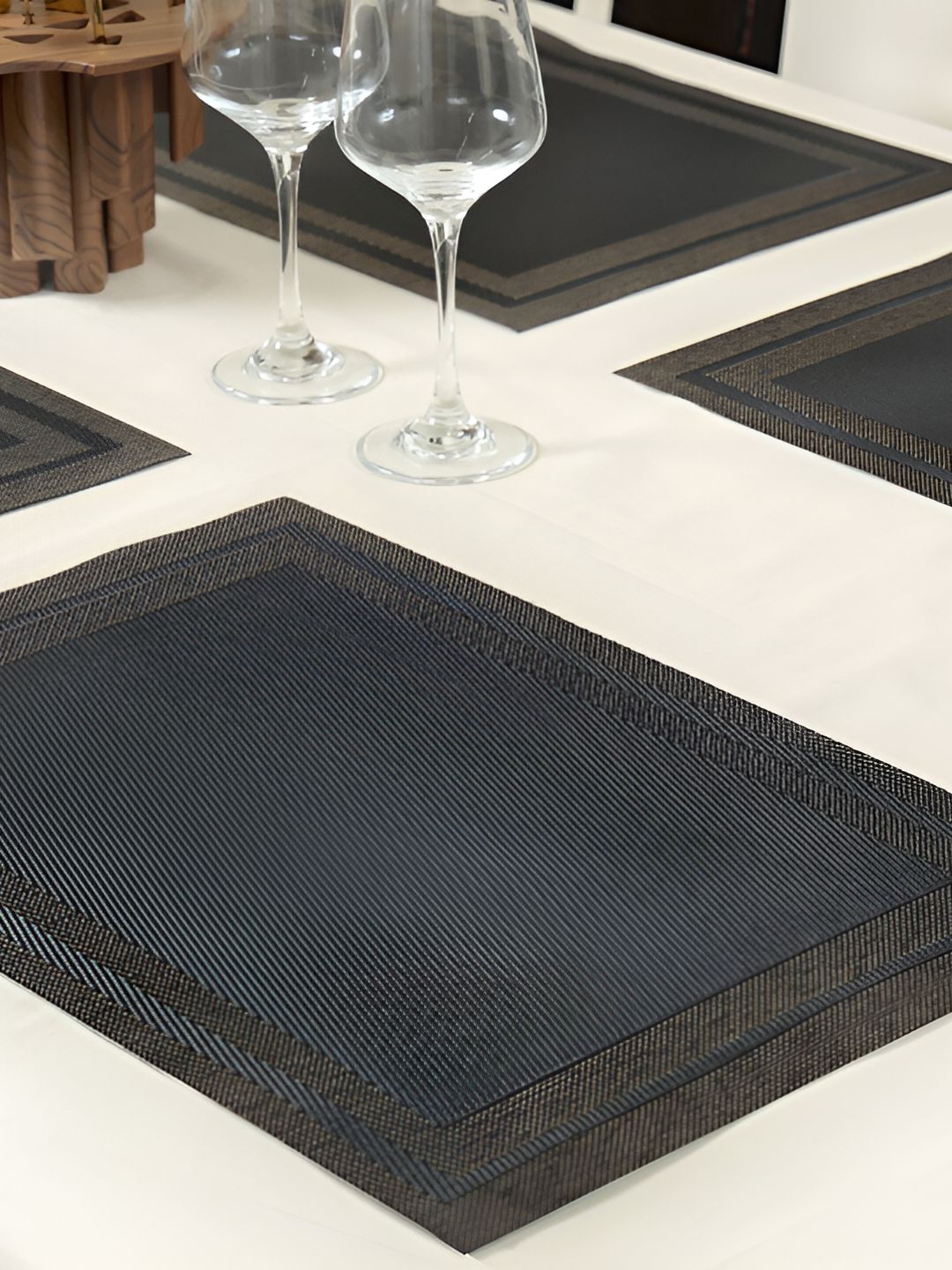 Yellow Weaves 6-pcs Black Textured Jute Table Placemats