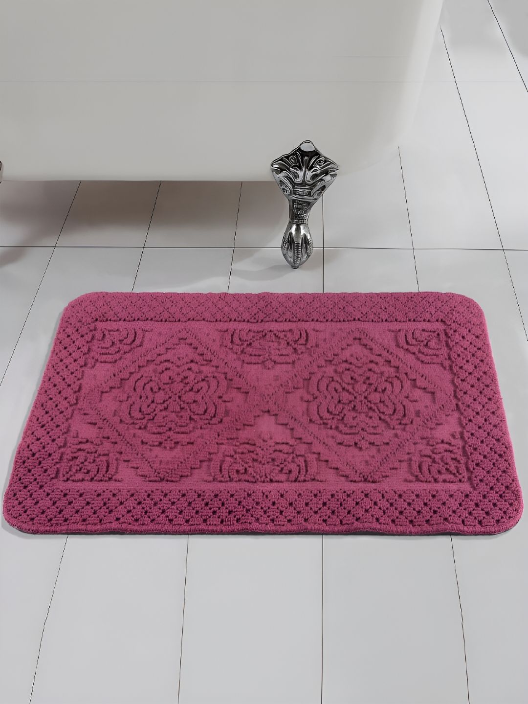Saral Home Magenta Textured 1000 GSM Cotton Antiskid Bath Mat