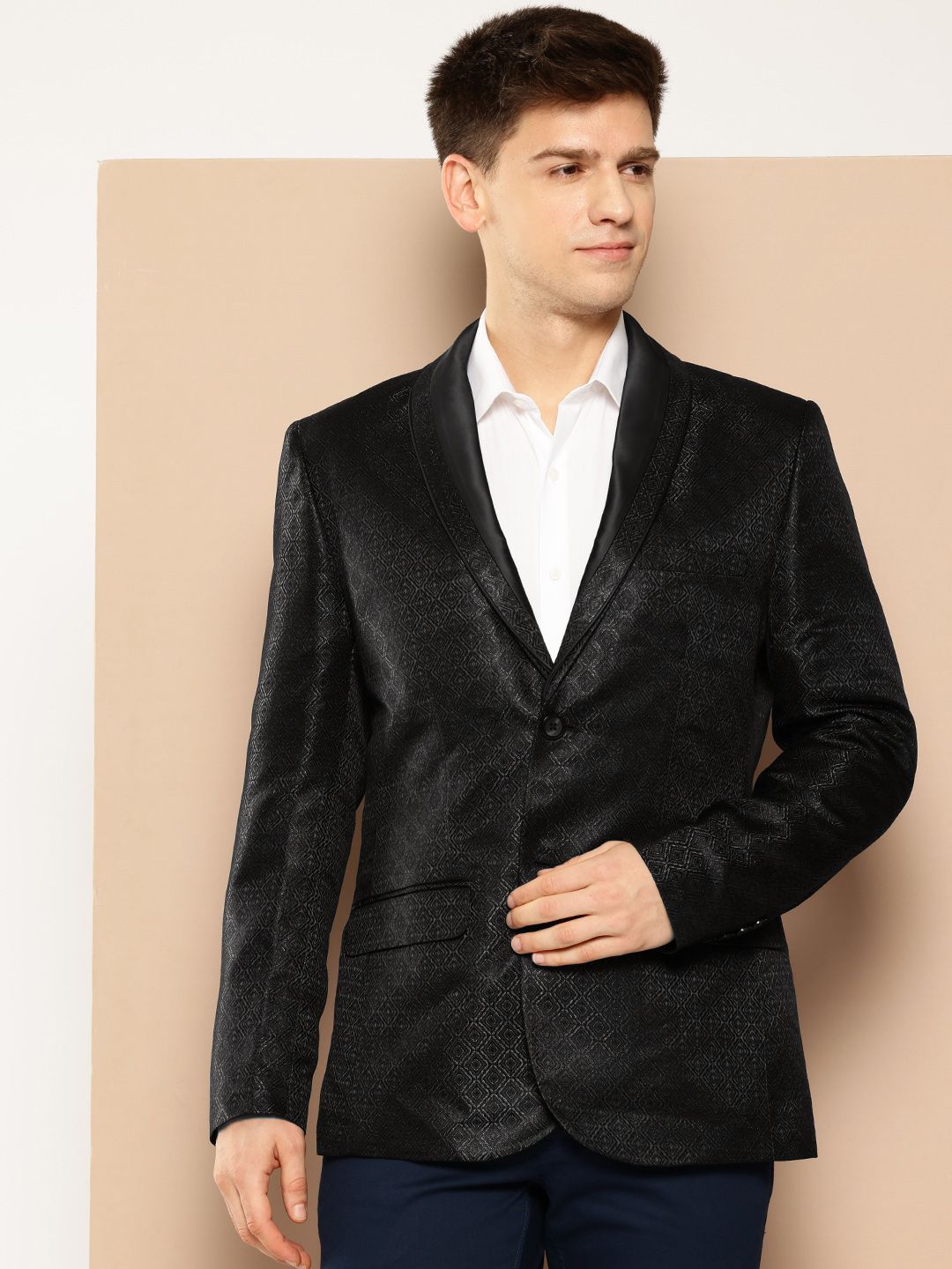 INVICTUS Self-Design Slim Fit Smart Casual Blazer