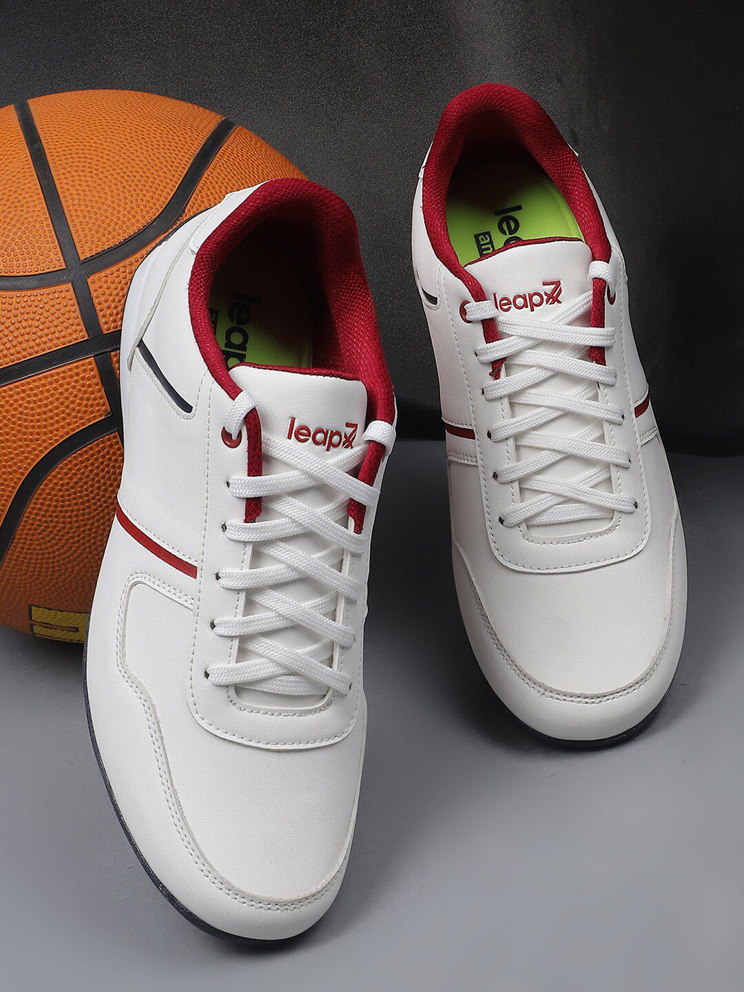 Liberty Men Textured Lace-Up Running Shoes