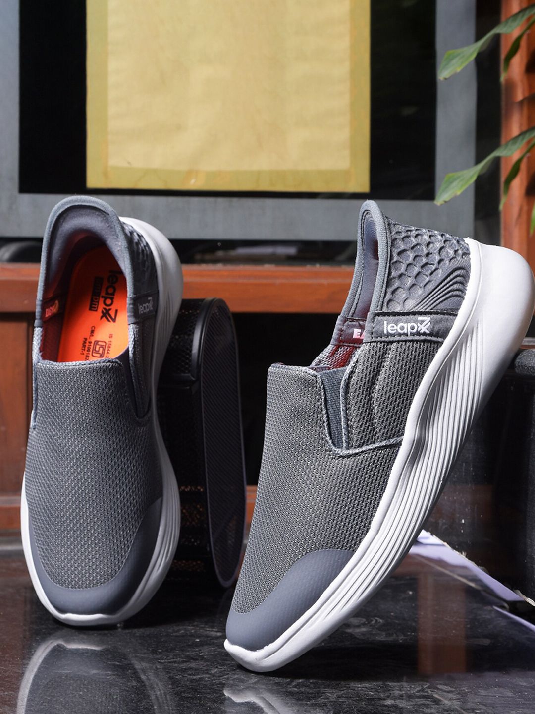 Liberty Men Mesh Walking Shoes