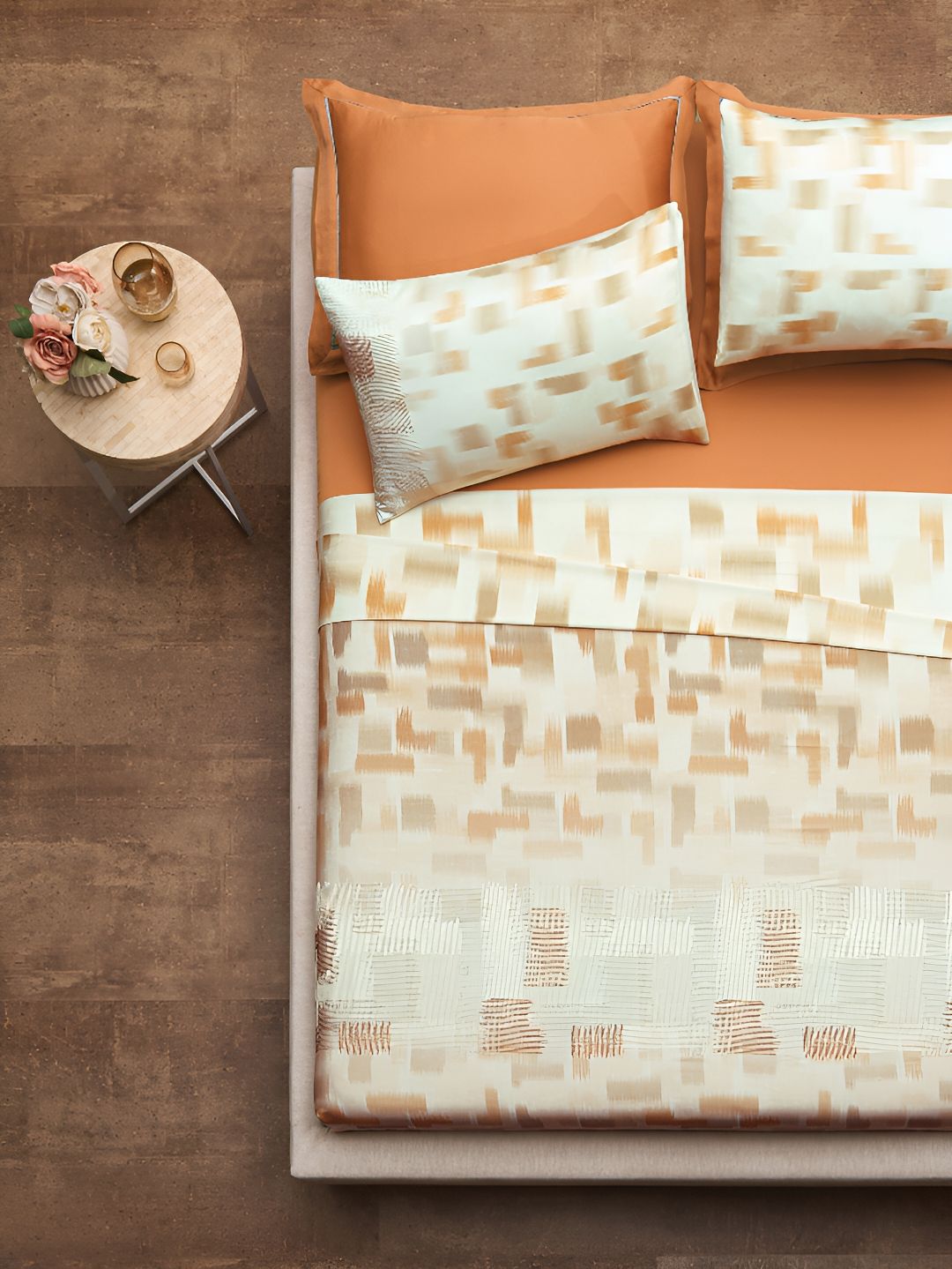 DDecor Live Beautiful Beige Abstract Cotton 210 TC King Fine Bedsheet with 2 Pillow Covers-108 x 108 inches