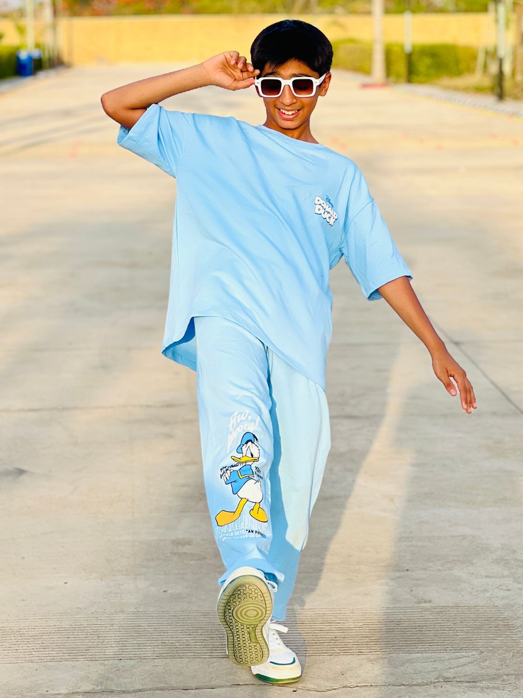 Nap Chief Kids Unisex Disney Donald Duck Printed Cotton Oversized T-shirt With Joggers