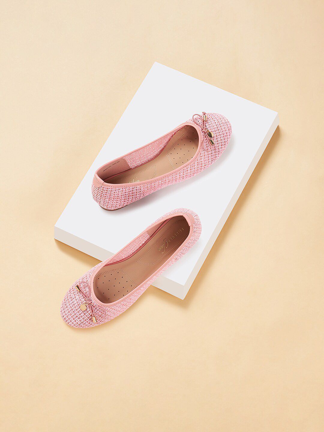 Forever Glam by Pantaloons Textured Round Toe Ballerinas With Bow