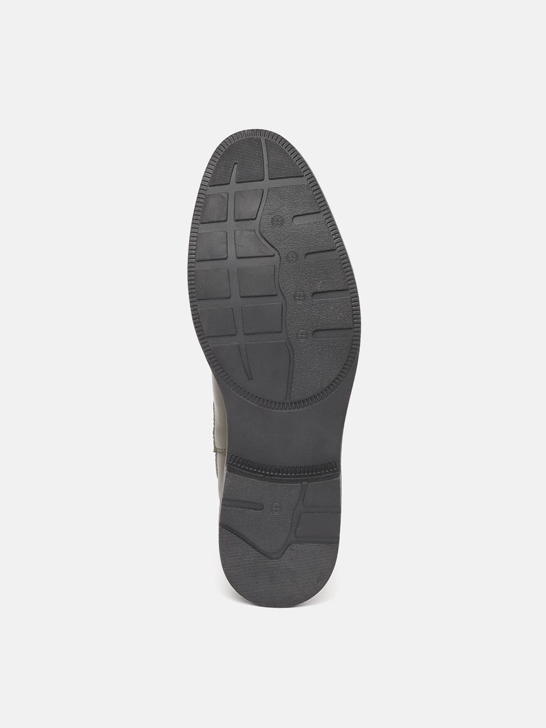 Buy The Roadster Lifestyle Co. Men Solid Zipper Chelsea Boots