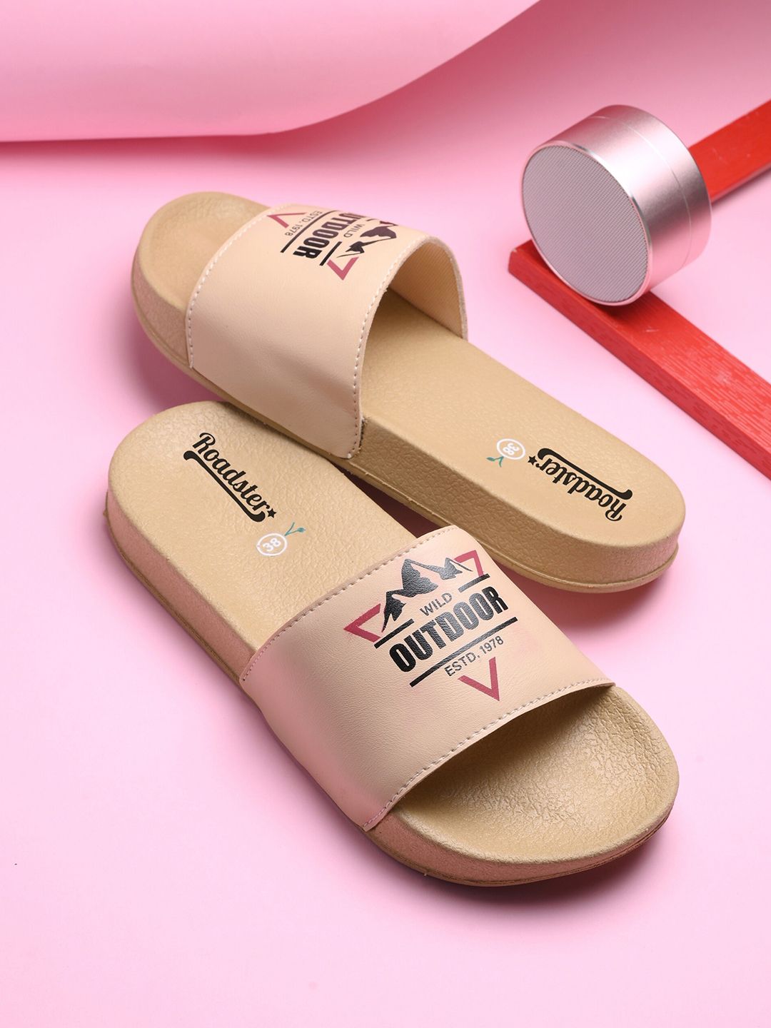 The Roadster Lifestyle Co. Women Beige Printed Sliders