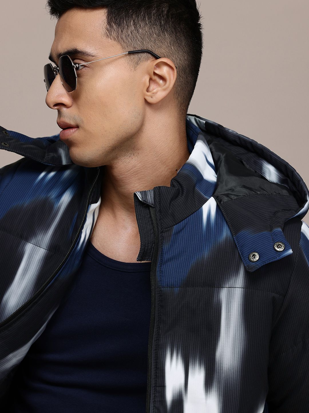 The Roadster Lifestyle Co. Tie & Dye Printed Hooded Padded Jacket