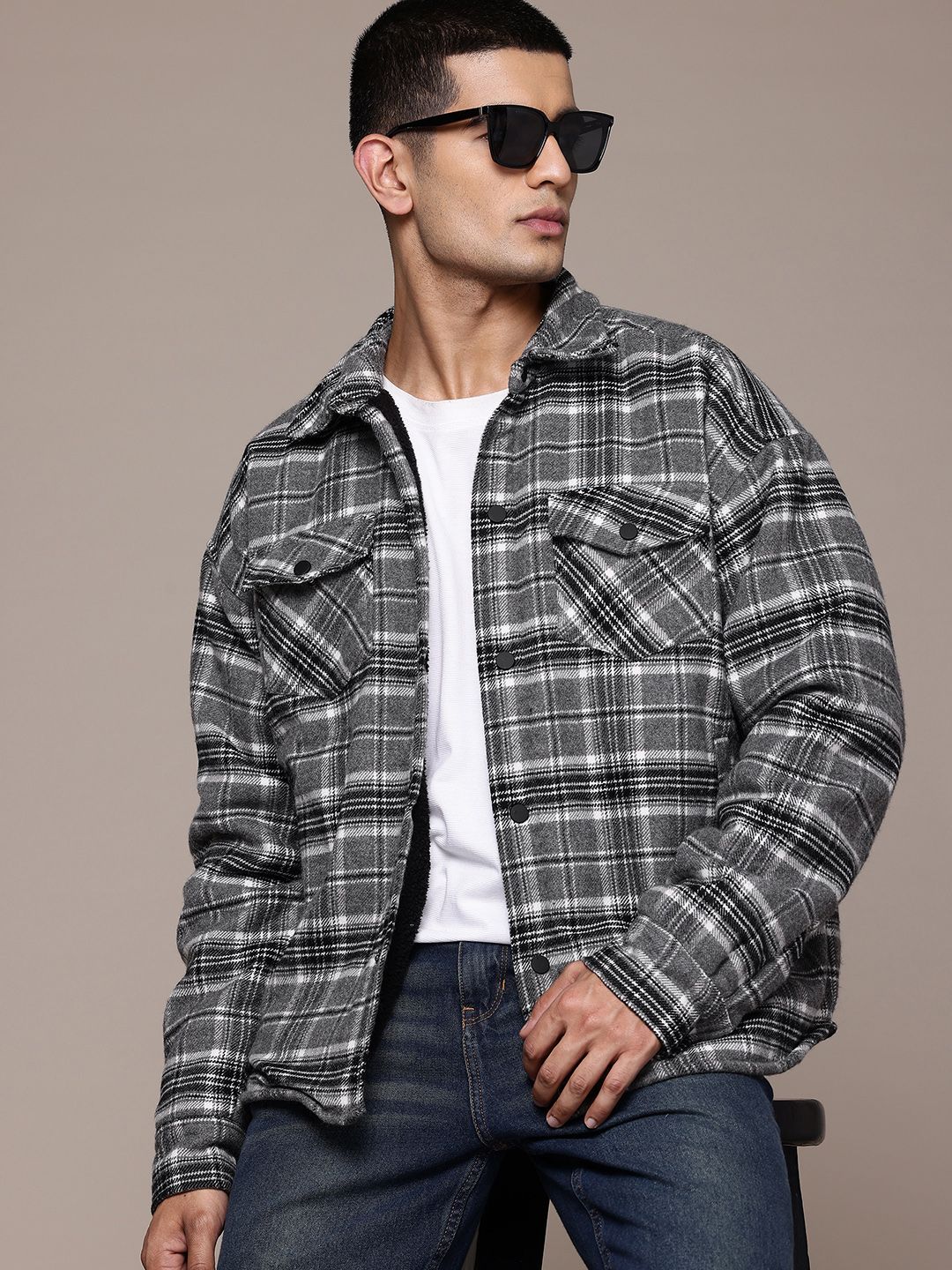 The Roadster Lifestyle Co. Men Checked Tailored Jacket