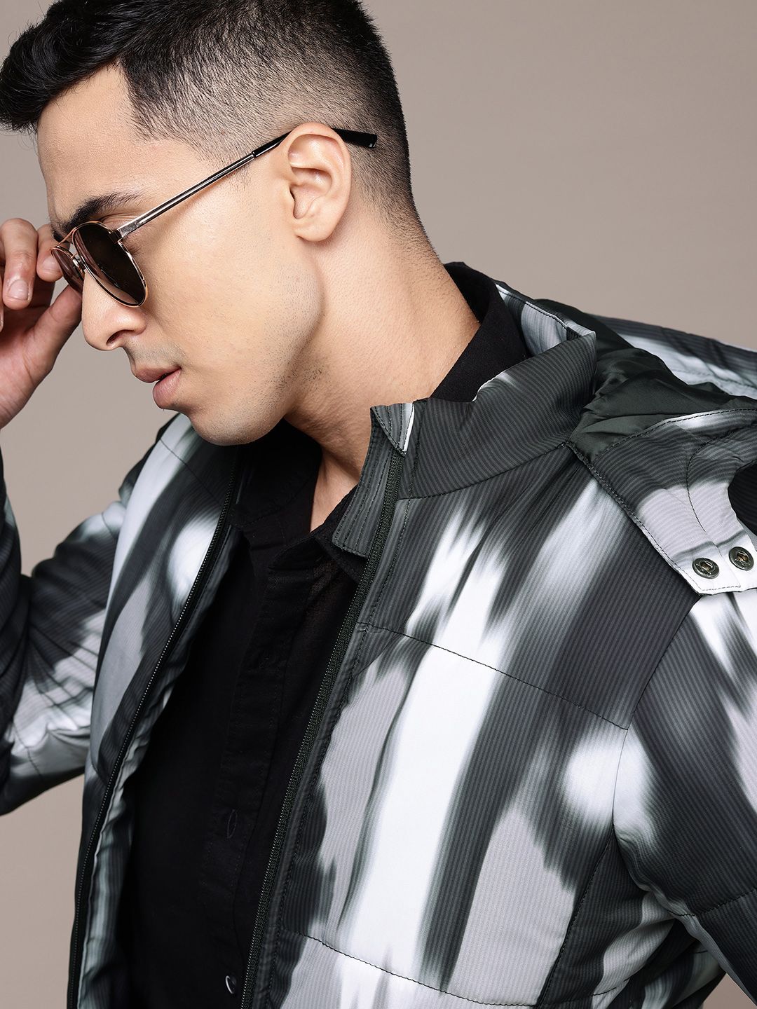 The Roadster Lifestyle Co. Tie & Dye Printed Hooded Padded Jacket