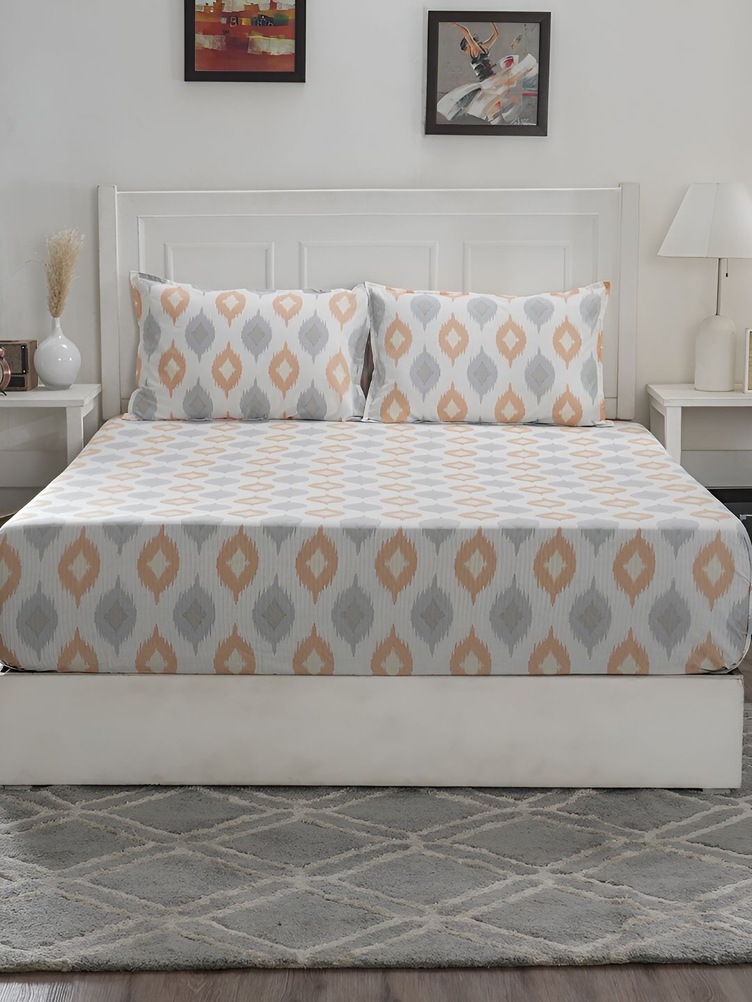 MASPAR MASPAR Hermosa Optimist Bloom Lucasta Red Geometric Cotton 144 TC Queen Bedsheet with 2 Pillow Covers-108 x 88 inches