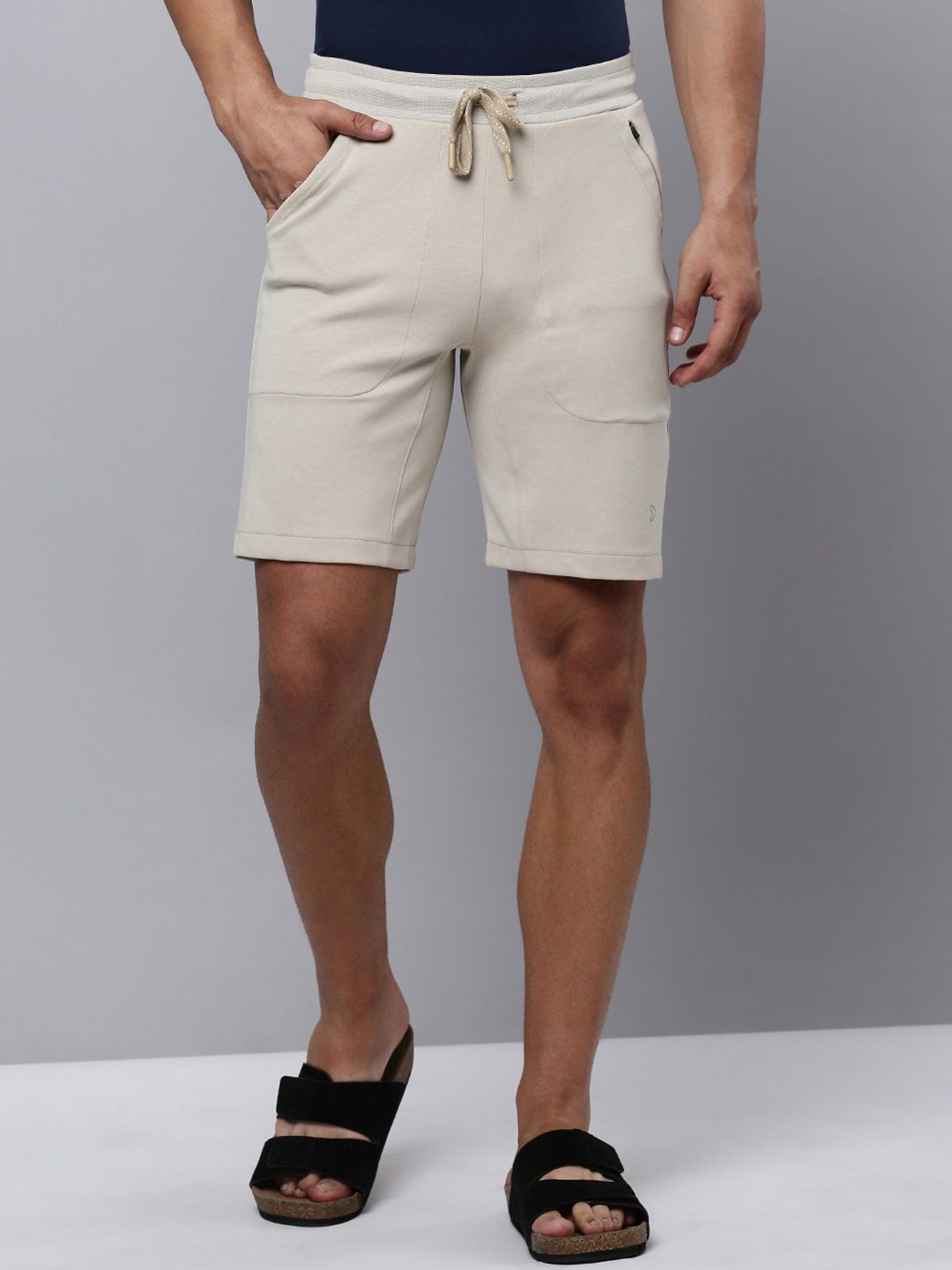 SPORTO Men Mid Rise Shorts