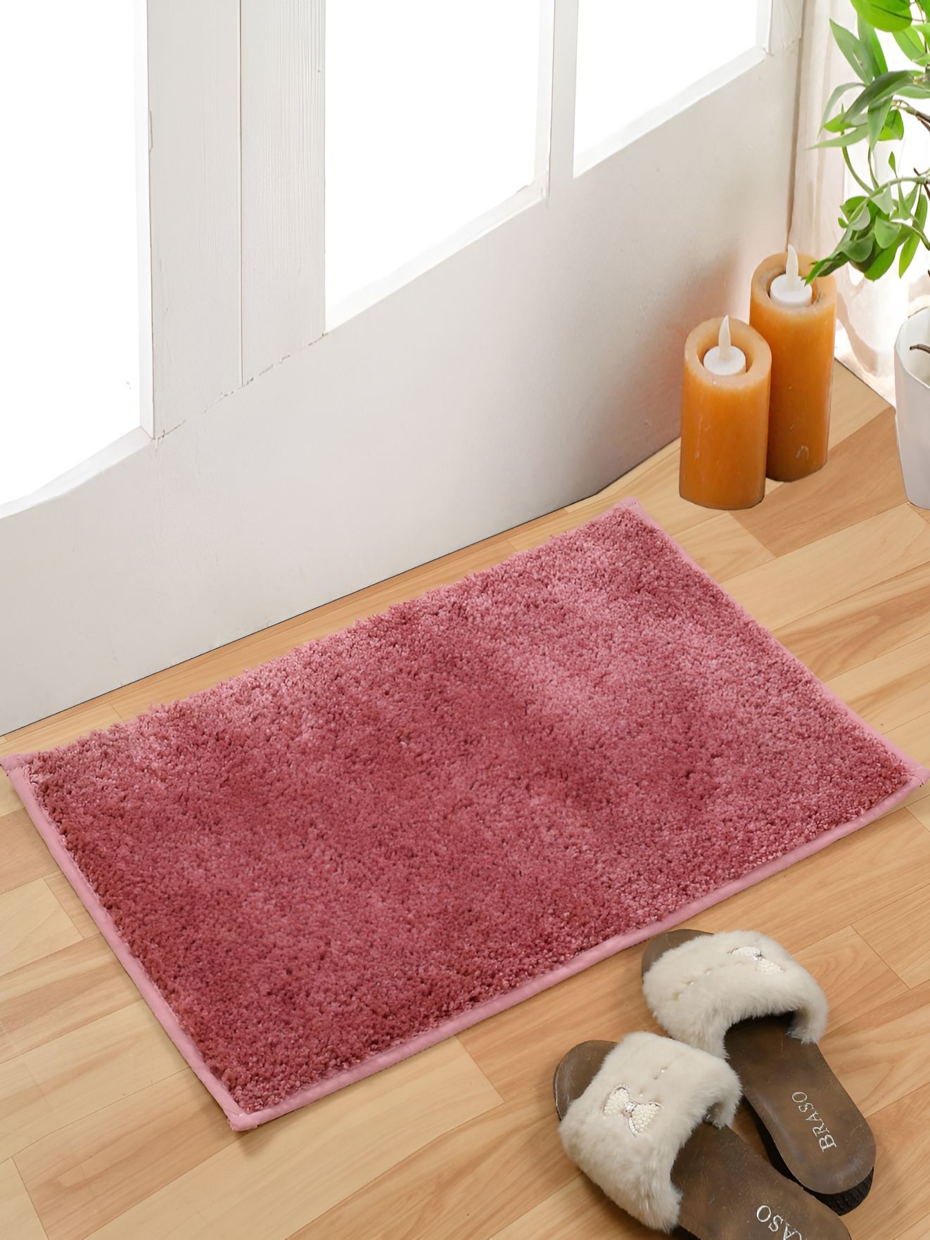 Furnistitchs Pink Super Absorbent Anti-Skid 2000 GSM Microfibre Bath Rug
