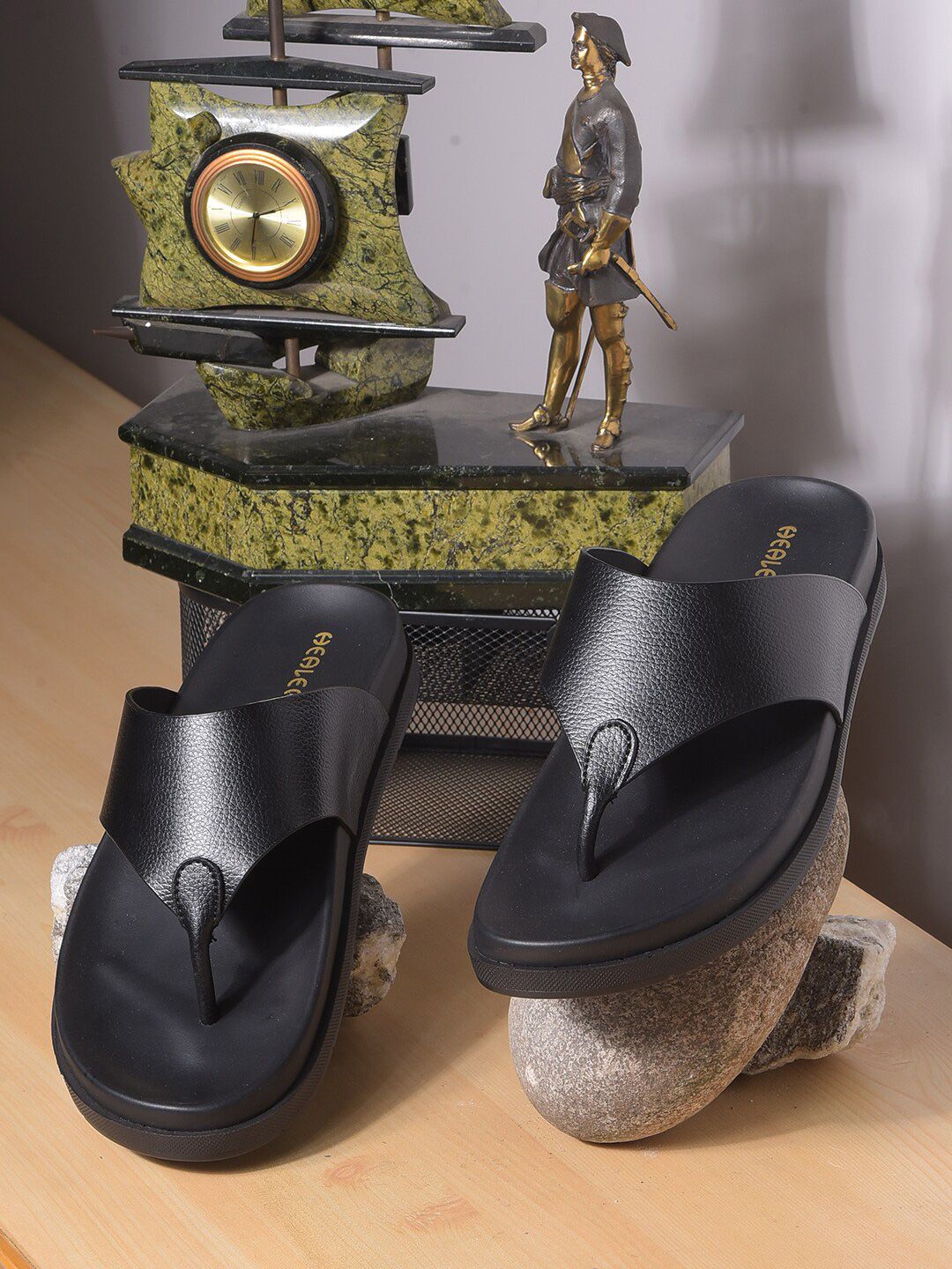 Liberty Men Thong Flip-Flops