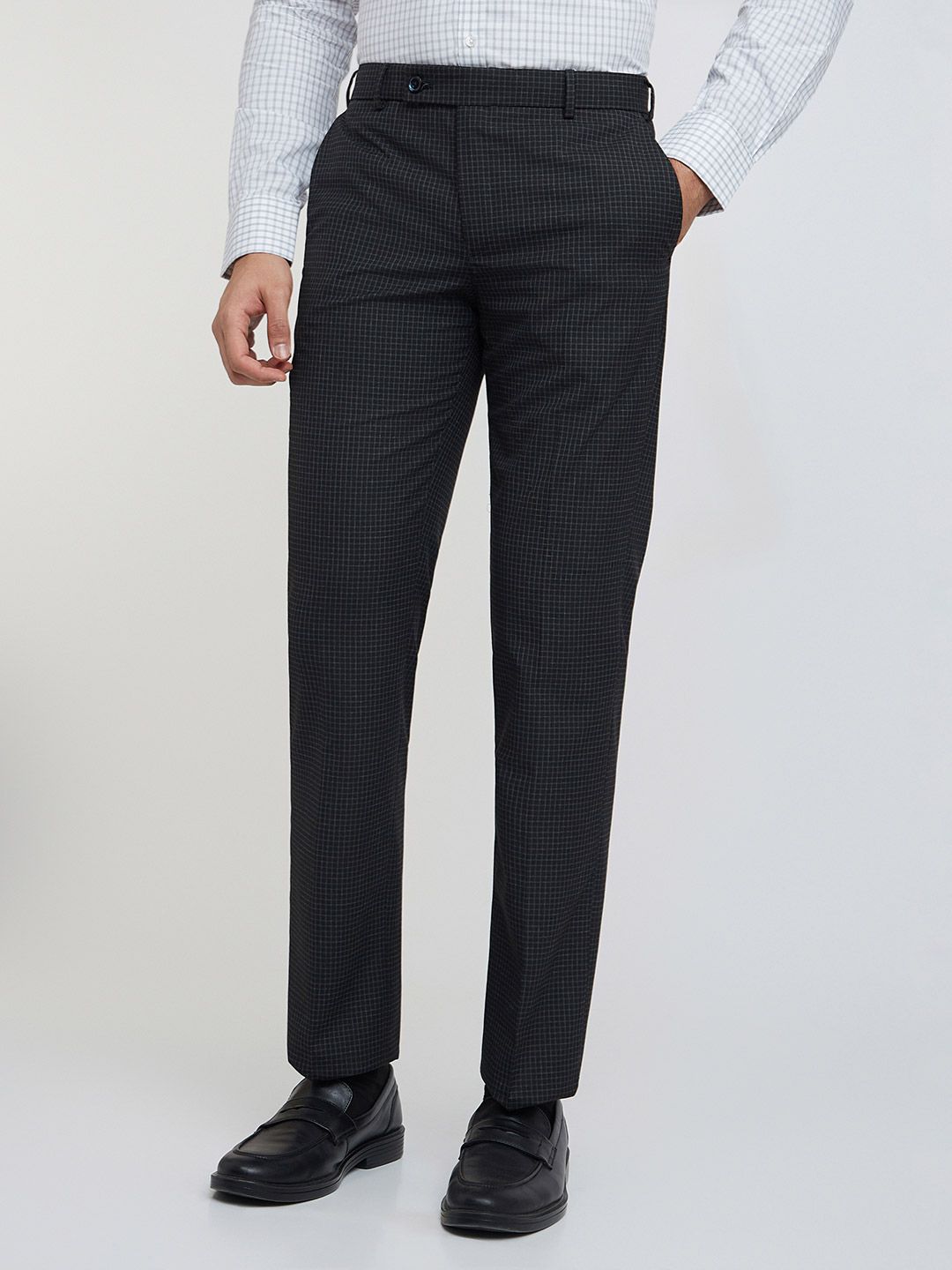 Park Avenue Men Checked Formal Trousers