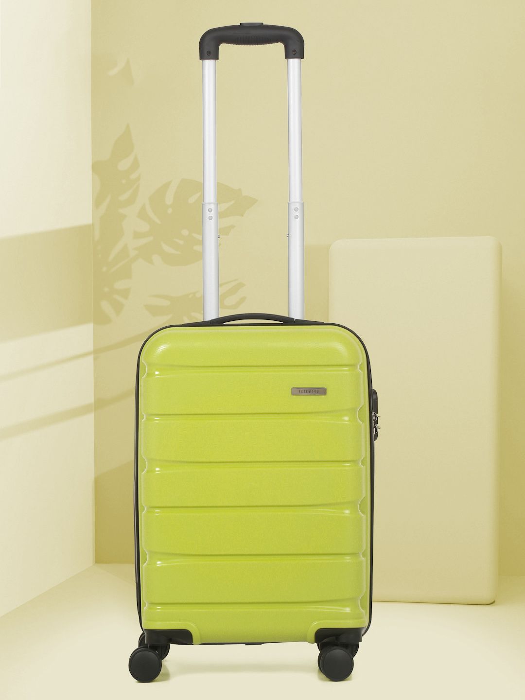 Teakwood Leathers 360-Degree Rotation Hard-Sided Cabin-Sized Trolley Bag 32L
