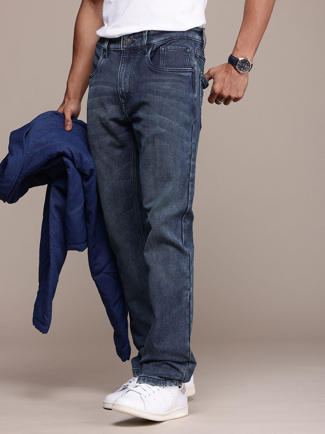 WROGN Men Straight Fit Light Fade Stretchable Jeans