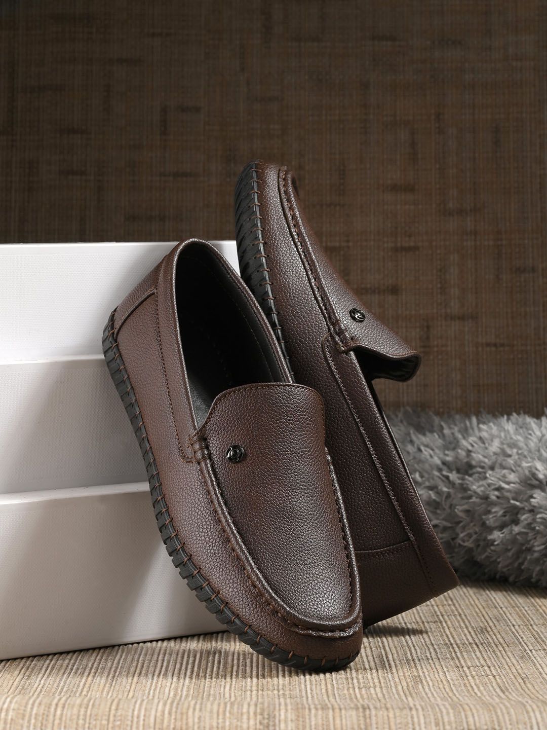 Anouk Men Textured Loafers