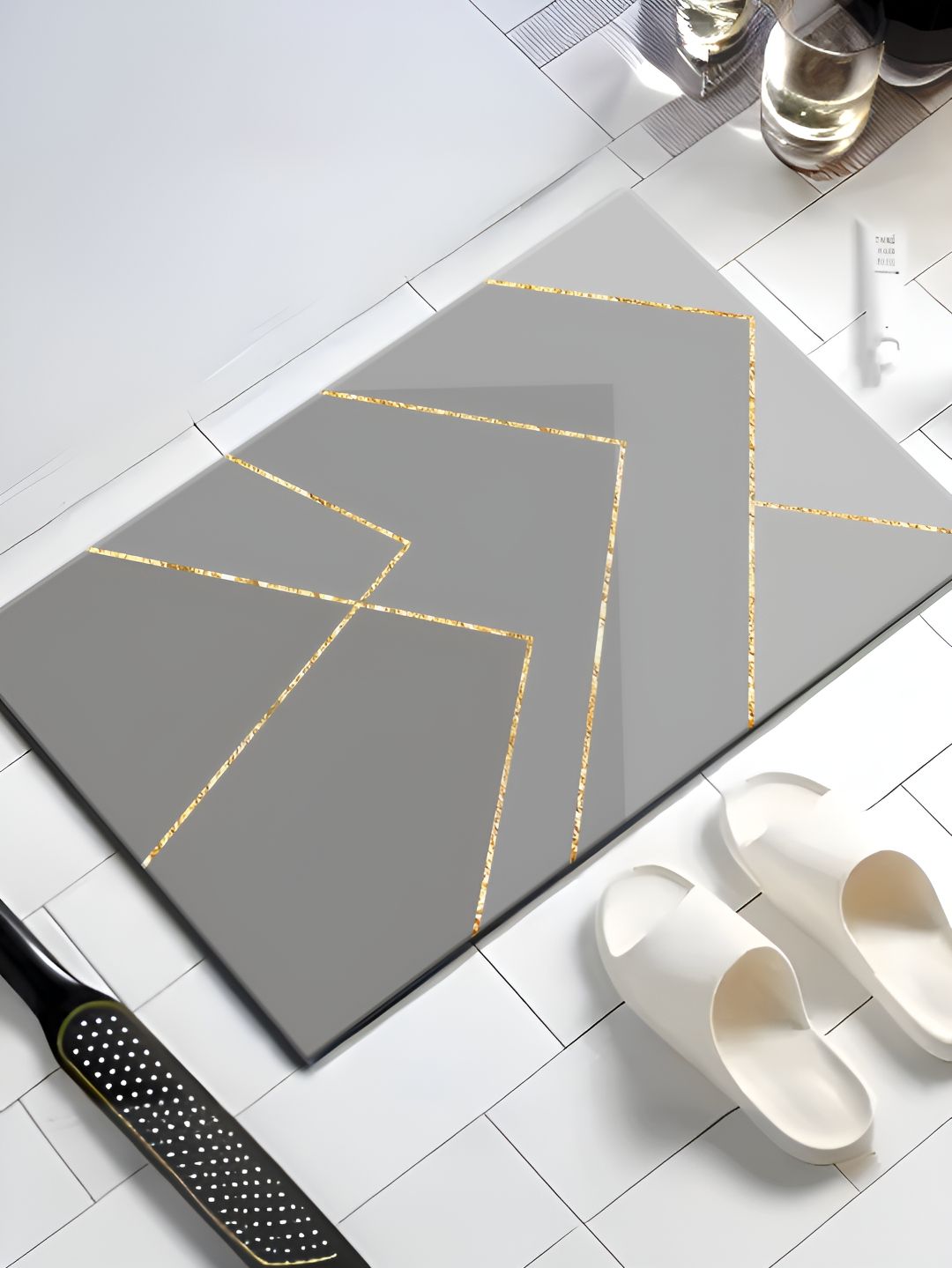 UMAI Grey & Gold Toned Printed 240 GSM Anti Skid Bath Mat
