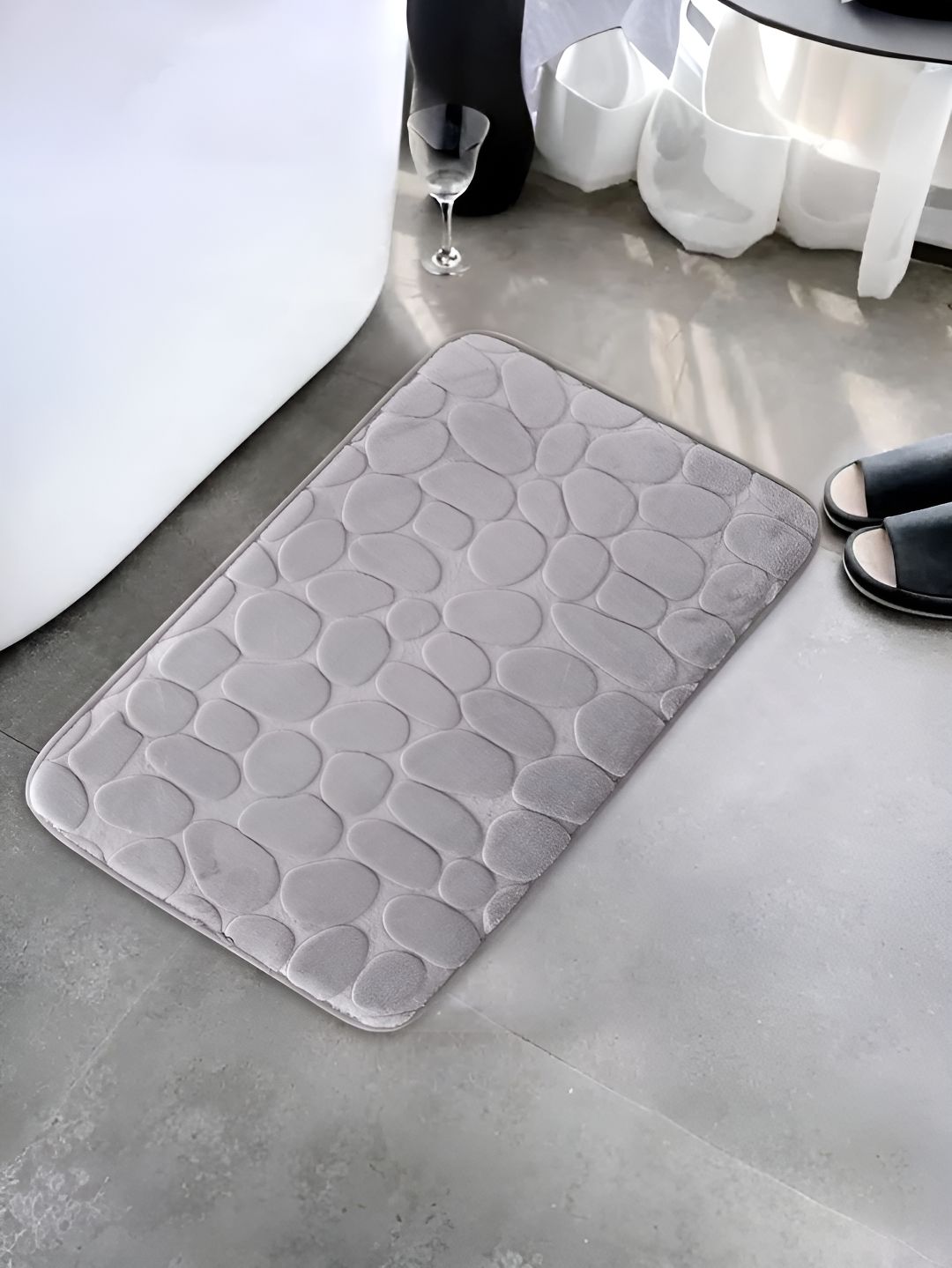 UMAI Grey Self-Designed 450 GSM Cotton Anti-Skid Bath Mat