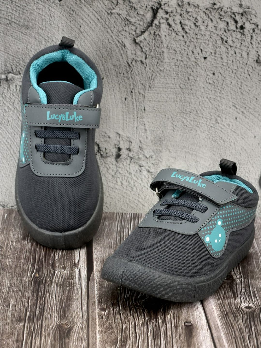 Liberty Liberty Kids Round Toe Lightweight Canvas Sneakers