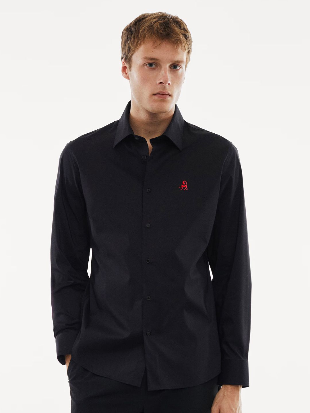 MISCHIEF MONKEY Classic Tailored Fit Spread Collar Casual Shirt