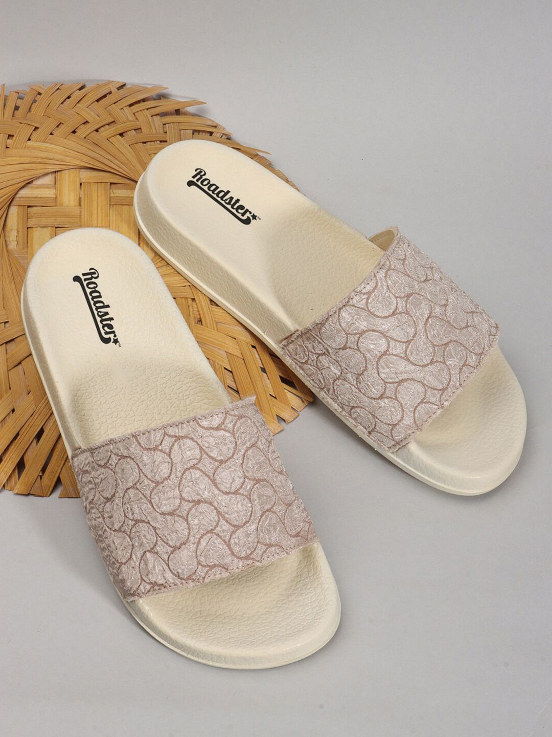 The Roadster Lifestyle Co. Women Beige Textured Slider Flip Flops