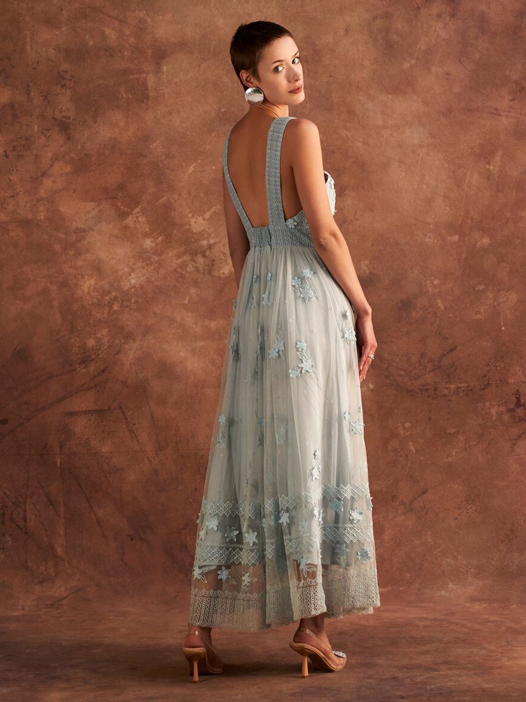 verb by pallavi singhee sleeveless v-neck lace maxi dress Verb by Pallavi Singhee Sleeveless V-Neck Lace Maxi Dress