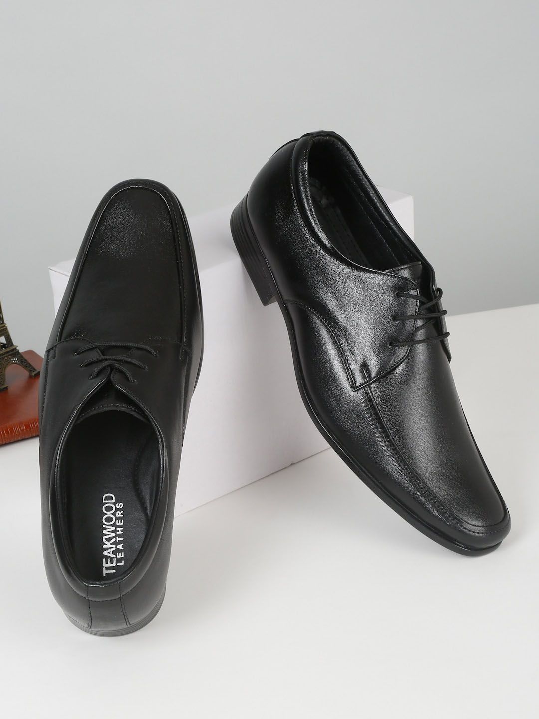 Teakwood Leathers Men Textured Formal Derbys