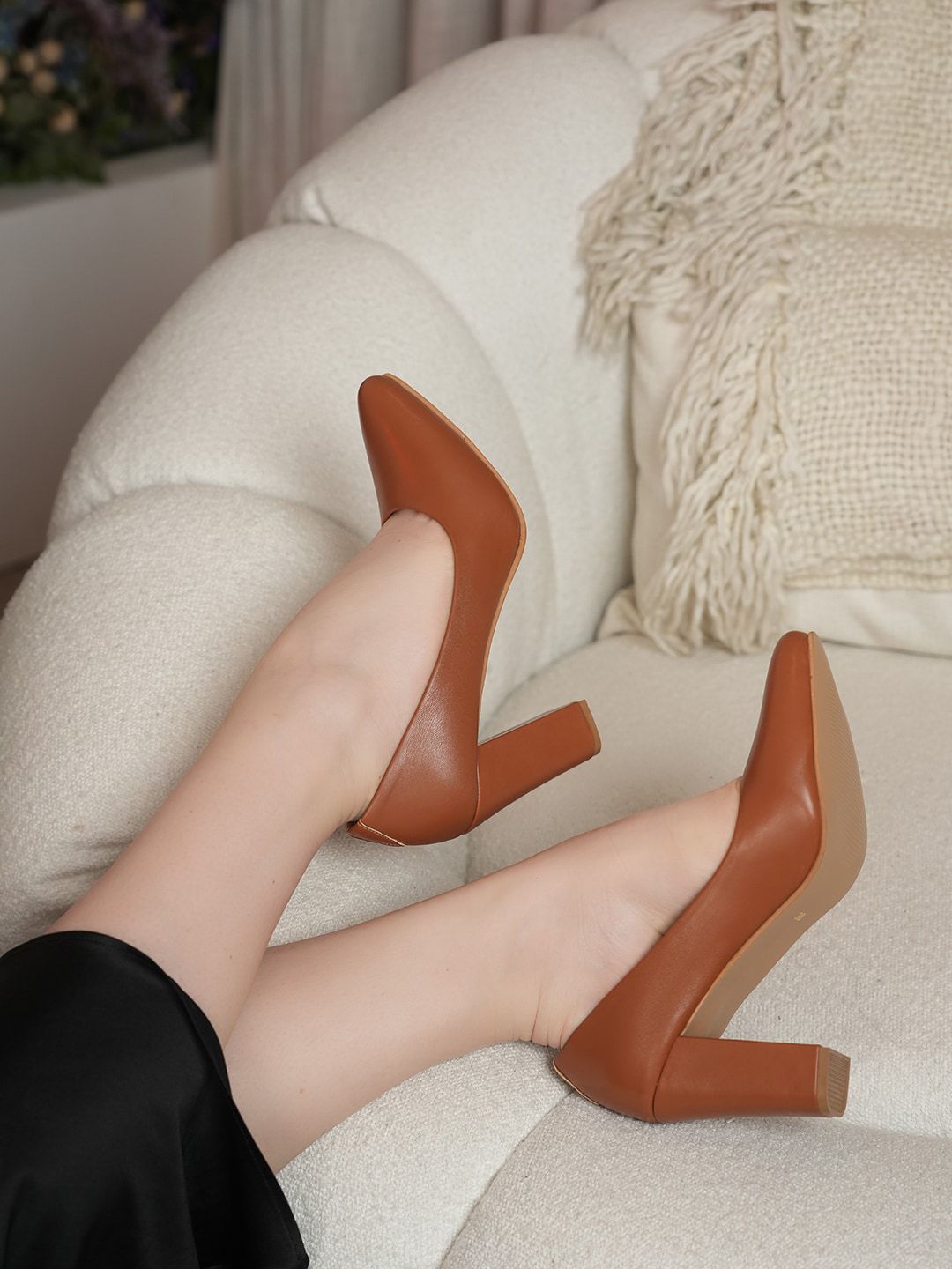 Mast & Harbour Brown Pointed Toe Block Heeled Pumps