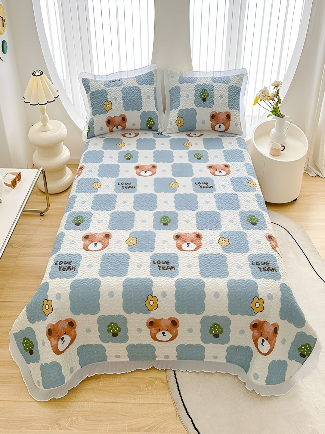 JC HOME Blue & White Conversational 128 TC Double Queen Bed Cover With 2 Pillow Covers