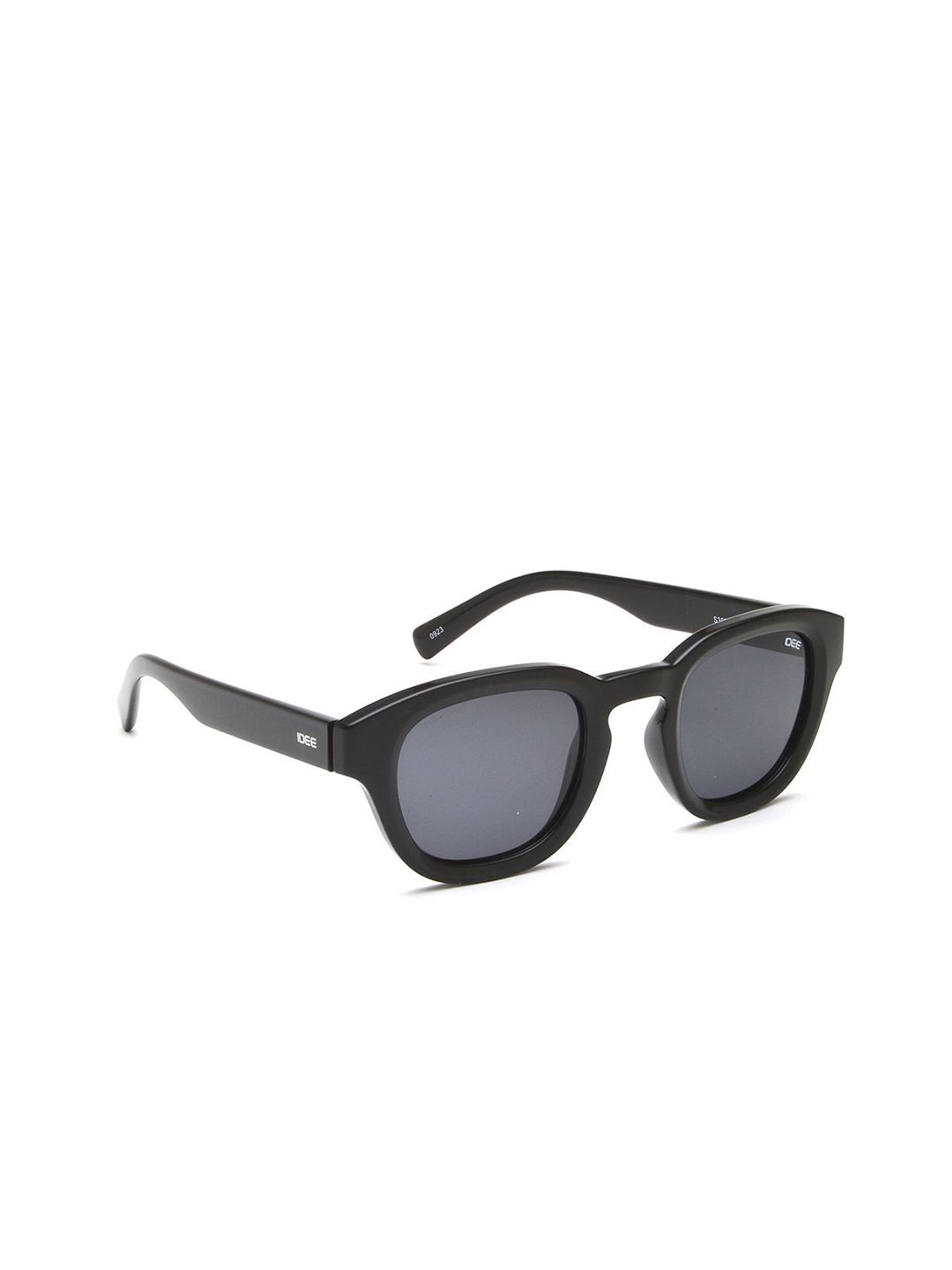 IDEE Men Oval Sunglasses with UV Protected Lens IDS3070C1SG
