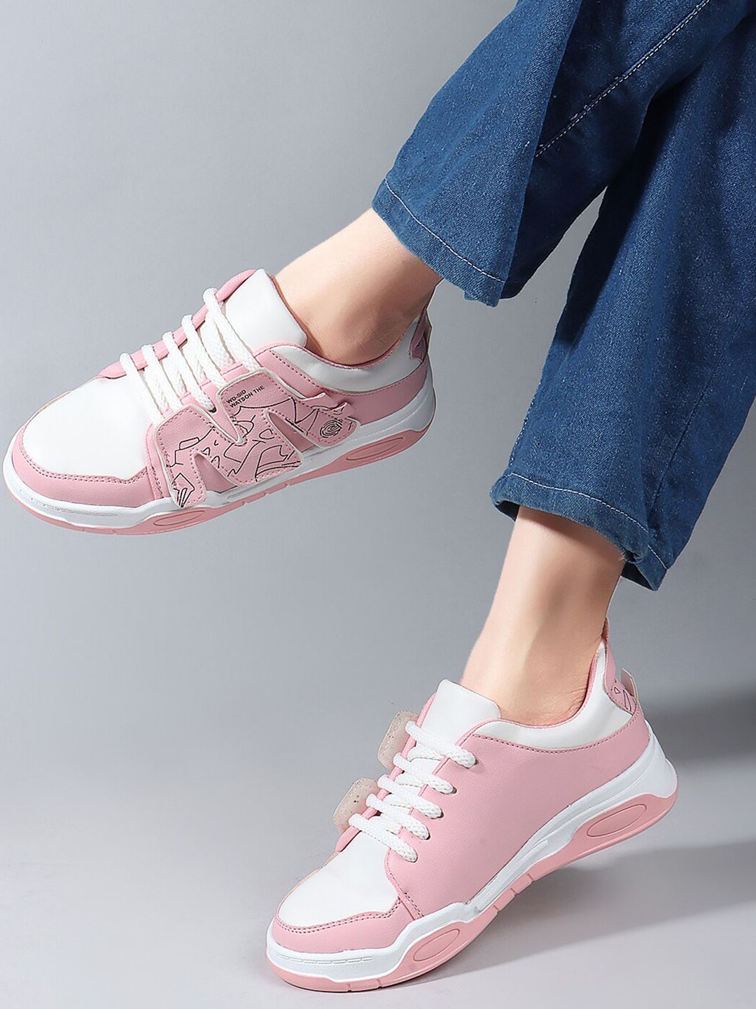 The Roadster Lifestyle Co Women Lace-Up 3D-Fit Sports Shoes