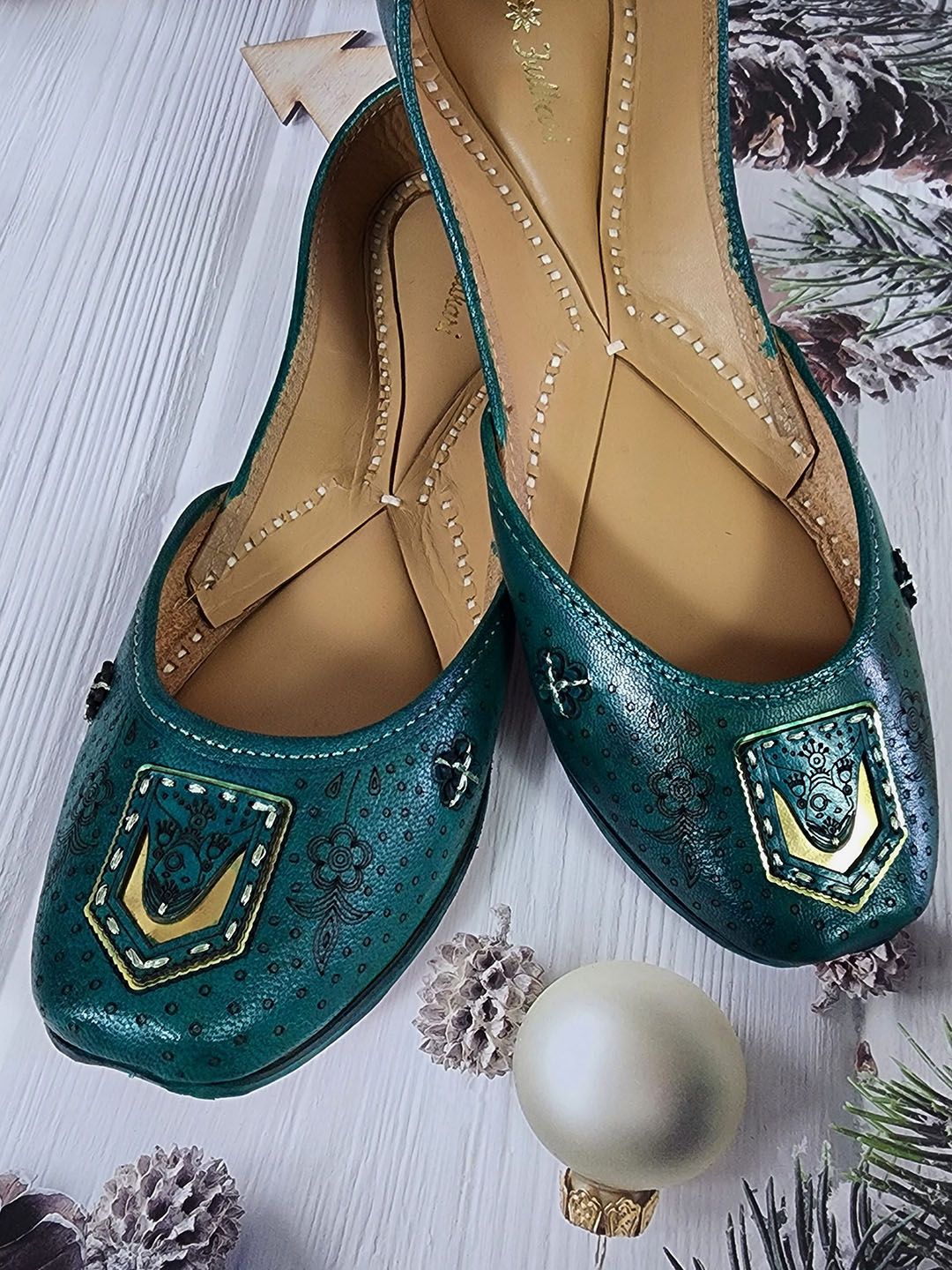 Fulkari Embellished Mojaris