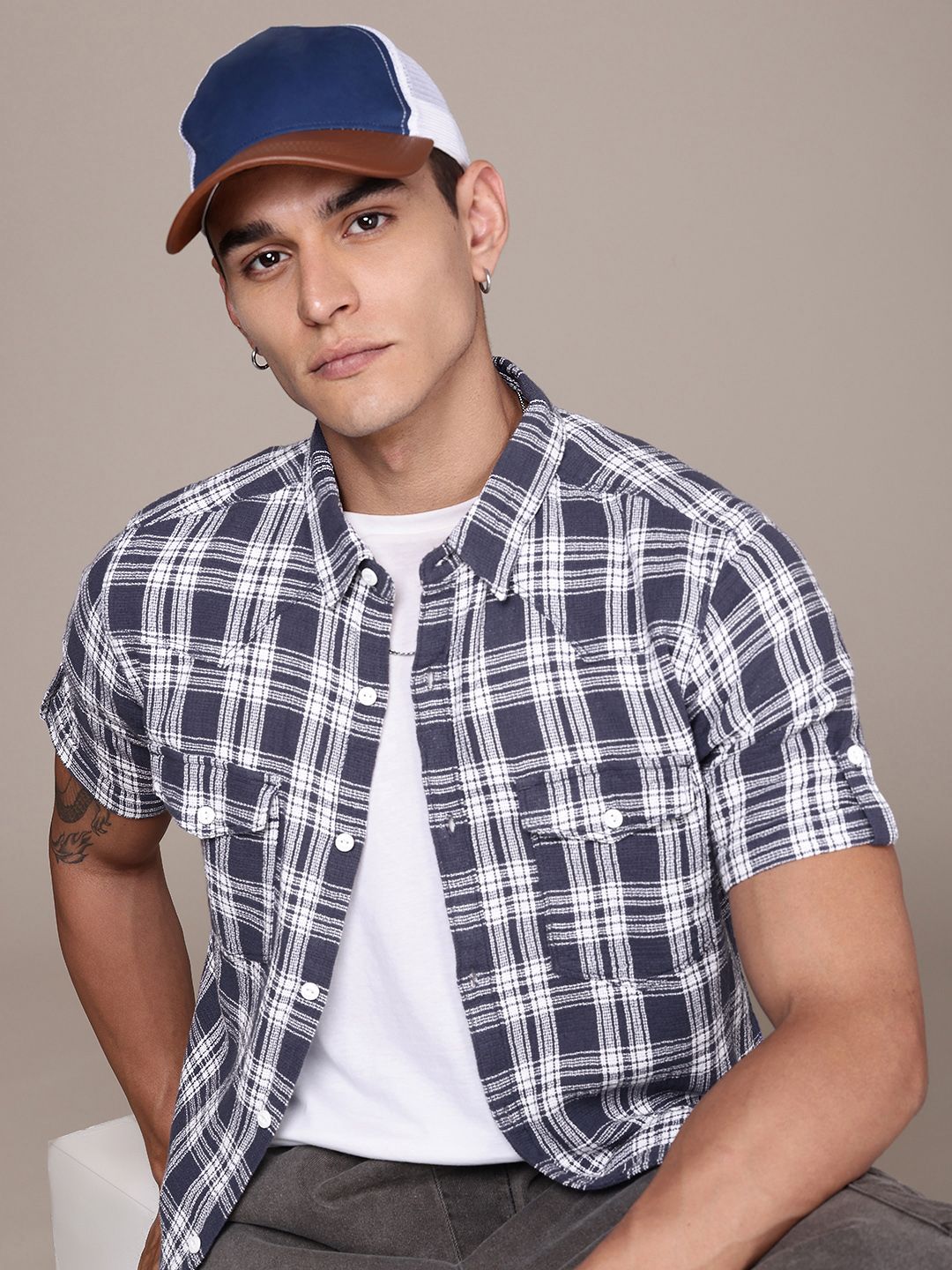 Roadster Men Checked Pure Cotton Casual Shirt